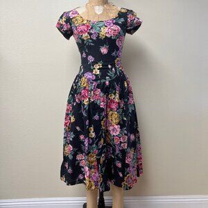EUC Vintage 1980s Floral Full Skirt Fit Flare Modest Black Pink Dress Medium